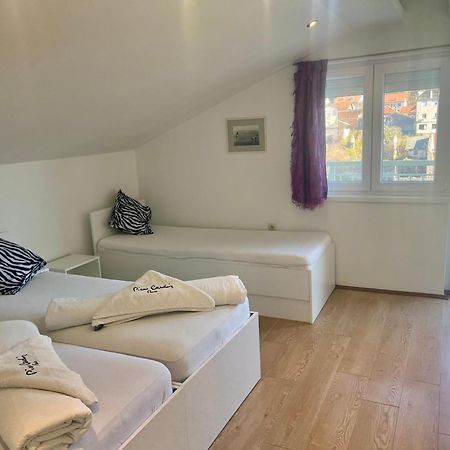 Magic River View Apartment Mostar Bagian luar foto