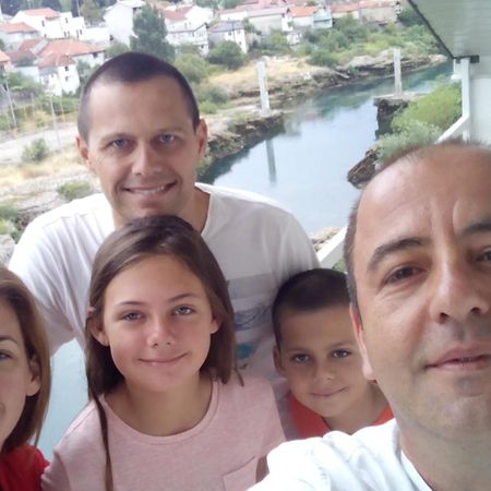 Magic River View Apartment Mostar Bagian luar foto