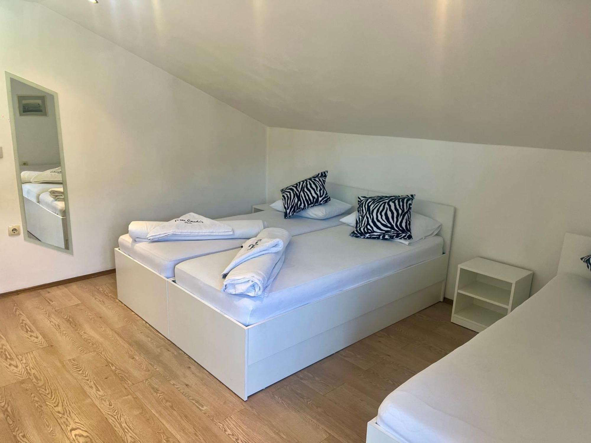 Magic River View Apartment Mostar Bagian luar foto