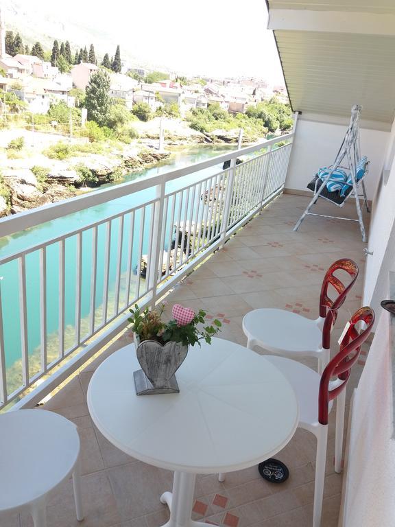 Magic River View Apartment Mostar Bagian luar foto