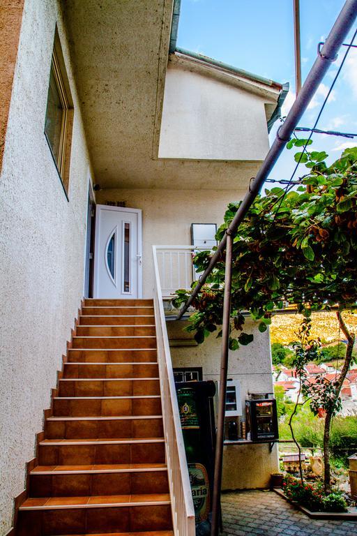 Magic River View Apartment Mostar Bagian luar foto
