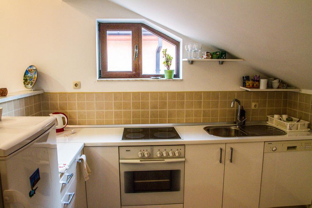 Magic River View Apartment Mostar Bagian luar foto