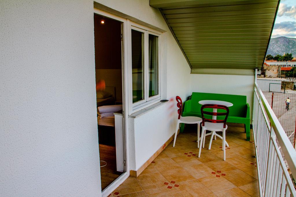 Magic River View Apartment Mostar Bagian luar foto